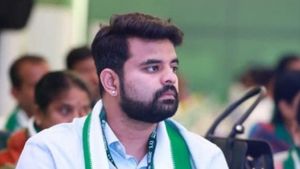  ಪ್ರಜ್ವಲ್‌ ರೇವಣ್ಣ ವಿದೇಶಕ್ಕೆ ಎಸ್ಕೇಪ್‌: ಜರ್ಮನಿಗೆ ತೆರಳಿದೆಯಾ ಎಸ್‌ಐಟಿ ತಂಡ? ಗೃಹ ಸಚಿವರು ಬಿಚ್ಚಿಟ್ಟ ಗಂಭೀರ ಮಾಹಿತಿ ಏನು?