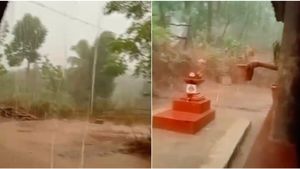 Udupi Rain: ಹೆಬ್ರಿ ಭಾಗಗಳಲ್ಲಿ ಎರಡು ದಿನಗಳಿಂದ ಭರ್ಜರಿ ಮಳೆ, ಜನ ಫುಲ್ ಖುಷ್‌