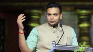  ಯದುವೀರ್‌ ಒಡೆಯರ್‌ ಆಸ್ತಿ ಘೋಷಣೆ: ಸ್ವಂತ ಕಾರು, ಜಮೀನು ಇಲ್ಲದ ಅರಮನೆ ಒಡೆಯ