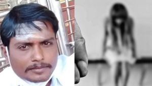  ಚಾಮರಾಜನಗರ: ಮನೆ ಕೊಡಿಸುವ ನೆಪದಲ್ಲಿ ಮಹಿಳೆಯ ಅತ್ಯಾಚಾರ, ವಿಡಿಯೋ ಮಾಡಿ ವಿಕೃತಿ ಮೆರೆದ ಗ್ರಾ.ಪಂ. ಅಧ್ಯಕ್ಷೆ ಮಗ