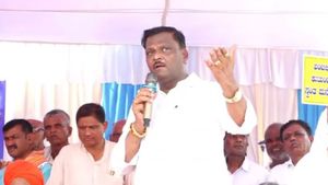 ನನ್ನ ಕೊಲೆಗೆ ಸಂಚು ನಡೆದಿತ್ತು: ಮಗಳ ಕೊಲೆ ಆಯಿತು: ಕಾಂಗ್ರೆಸ್‌ ಸ್ವಪಕ್ಷದ ವಿರುದ್ಧ ನಿರಂಜನ್ ಹಿರೇಮಠ್ ಕಿಡಿ