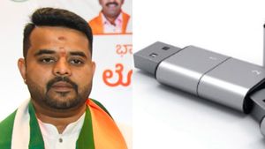  Prajwal Revanna Pendrive Case: ಡಿ.ಕೆ.ಶಿವಕುಮಾರ್ ಅಪ್ಪಣೆ ಪಡೆದು ಕಾರ್ತಿಕ್ ವಿಡಿಯೋ ಹಂಚಿದ್ದಾ‌ನೆ: ಗಂಭೀರ ಆರೋಪ
