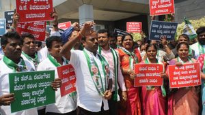 ಪ್ರಜ್ವಲ್ ಪ್ರಕರಣಕ್ಕೆ ಡಿ ಕೆ ಶಿವಕುಮಾರ್ ಖಳನಾಯಕ: ರಾಜೀನಾಮೆಗೆ ಆಗ್ರಹ