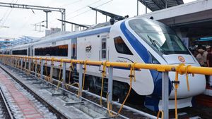 Vande Bharat Express; ಪ್ರಾಯೋಗಿಕ ಸಂಚಾರಕ್ಕೆ 6 ತಿಂಗಳು, ಬೆಳಗಾವಿಗೆ ಬಂದಿಲ್ಲ ರೈಲು 