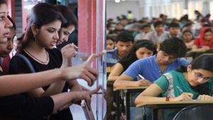  NEET Examination: ನೀಟ್ ಪರೀಕ್ಷೆ ರದ್ದುಪಡಿಸುವಂತೆ ಕನ್ನಡಪರ ಹೋರಾಟಗಾರರಿಂದ ರಾಷ್ಟ್ರಪತಿಗೆ ಮನವಿ