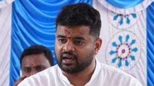 Lok Sabha Election 2024 Result: ಹಾಸನದಲ್ಲಿ ಪ್ರಜ್ವಲ್ ಭಾರೀ ಹಿನ್ನಡೆ 