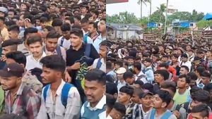 Viral Video: ಏರ್ ಇಂಡಿಯಾದ 600 ಹುದ್ದೆಗಳಿಗೆ 25000 ಅರ್ಜಿ: ಜನಸಂದಣಿ ವಿಡಿಯೋ ವೈರಲ್‌ 