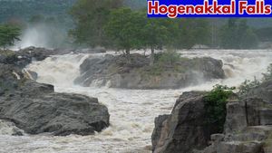  Hogenakkal Falls: ಹೊಗೆನಕಲ್‌ ಜಲಪಾತದ ಕಡೆ ಪ್ರವಾಸ ಬೆಳೆಸುವ ಮುನ್ನ ಈ ಸುದ್ದಿ ಗಮನಿಸಿ 