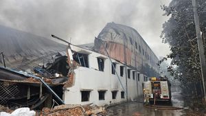 ಬೆಳಗಾವಿ: ಅಗ್ನಿ ದುರಂತ, ಕಾರ್ಮಿಕನ‌ ದೇಹ ಮಣ್ಣಿನ ಮಡಿಕೆಯಲ್ಲಿ ಹಸ್ತಾಂತರ 