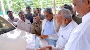 CM Siddaramaiah: ಅವರ ಜಾತಕ ಬಿಚ್ಚಿಡುತ್ತೇನೆ; ಎದುರಾಳಿಗಳಿಗೆ ಸಿಎಂ ಸಿದ್ದರಾಮಯ್ಯ ವಾರ್ನಿಂಗ್! 