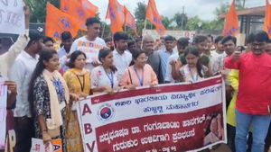 ಡಾ.ಗಂಗೂಬಾಯಿ ಹಾನಗಲ್ ಸಂಗೀತ ವಿವಿ: ಗುರುಕುಲ ಪದ್ಧತಿಗೆ ತಿಲಾಂಜಲಿ ವಿರುದ್ಧ ಭಾರೀ ಆಕ್ರೋಶ