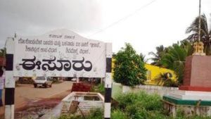 Independence Day 2024: ಸ್ವಯಂ ಸ್ವಾತಂತ್ರ್ಯ ಘೋಷಿಸಿಕೊಂಡ ಗ್ರಾಮ 'ಈಸೂರು' 