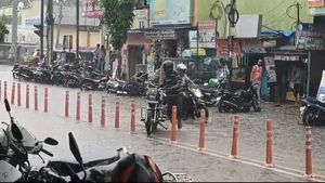  ಚಾಮರಾಜನಗರ ಜಿಲ್ಲೆಯ ಹಲವೆಡೆ ಭಾರೀ ಮಳೆ-ರಸ್ತೆಗಳು ಜಲಾವೃತ 