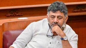 Tungabhadra Dam: ಮುರಿದ ತುಂಗಭದ್ರಾ ಡ್ಯಾಂ ಗೇಟ್‌, ತುರ್ತು ಸಭೆ ಕರೆದ ಡಿಕೆಶಿ 