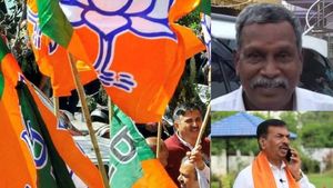 ಭದ್ರಾವತಿಯ 3 ನಗರಸಭೆ ಸದಸ್ಯರು ಬಿಜೆಪಿ ಪಕ್ಷದಿಂದ ಉಚ್ಚಾಟನೆ- ಆಯನೂರು ಮಂಜುನಾಥ್ ಕ್ಷಮೆ ಕೇಳುವಂತೆ ಆಗ್ರಹ