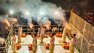 Cauvery Aarti: ಗಂಗಾರತಿ ಮಾದರಿಯಲ್ಲಿ ಜೀವನದಿ ಕಾವೇರಿಗೆ ಆರತಿ, ಮುಹೂರ್ತಿ ನಿಗದಿ 