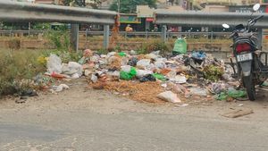 Chikkaballapur: ಶಾಸಕರು, ಸಂಸದರ ಸ್ವಗ್ರಾಮದಲ್ಲಿ ಸ್ವಚ್ಛತೆ ಮಾಯ: ಸಾರ್ವಜನಿಕರಿಗೆ ಸಾಂಕ್ರಾಮಿಕ ರೋಗ ಹರಡುವ ಭೀತಿ