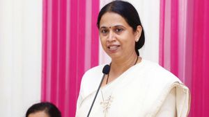  Belagavi: ಬೆಳಗಾವಿ ಜಿಲ್ಲೆ ವಿಭಜನೆಗೆ ದಸರಾ ನಂತರ ಮನವಿ;  ಲಕ್ಷ್ಮಿ ಹೆಬ್ಬಾಳ್ಕರ್ 