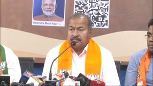 ಮಂಡ್ಯ ಗಲಭೆ: 'ರಾಜ್ಯ ಸರ್ಕಾರ ಗಲಾಟೆ ಮಾಡುವವರಿಗೆ ಶಕ್ತಿ, ಕುಮ್ಮಕ್ಕು ನೀಡುತ್ತಿದೆ'