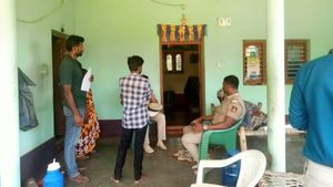 ಚಾಮರಾಜನಗರದಲ್ಲಿ ಮತ್ತೆ ಕಳ್ಳರ ಕಾಟ: ವೃದ್ಧರು.. ಮಹಿಳೆಯರೇ ಟಾರ್ಗೆಟ್‌..ಚಿನ್ನ..ನಗದು ಮಂಗಮಾಯ