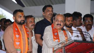 ಶಿಗ್ಗಾವಿ ರಾಜಕೀಯ: 50 ಟಿಕೆಟ್ ಆಕಾಂಕ್ಷಿಗಳಿಗೆ ಮಾತು ಕೊಟ್ಟು ತಪ್ಪಿದರಾ ಬಸವರಾಜ ಬೊಮ್ಮಾಯಿ!
