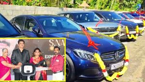 Diwali Bonus: ದೀಪಾವಳಿ ಹಬ್ಬಕ್ಕೆ ಉದ್ಯೋಗಿಗಳಿಗೆ ಕಾರು, ಬೈಕ್ ಗಿಫ್ಟ್ ಕೊಟ್ಟ ಕಂಪನಿ