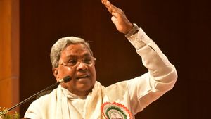  2 ಬಾರಿ ಸಿಎಂ ಆದ್ರೂ, 3 ವರ್ಷದಿಂದ ಮನೆ ಕಟ್ಟಿಸಲು ಆಗಲಿಲ್ಲ: ಸಿದ್ದರಾಮಯ್ಯ