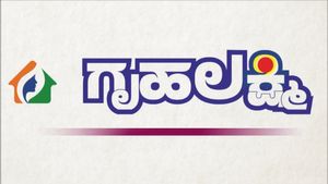  ಗ್ರಾಮ ದೇವತೆಗೆ ಬೆಳ್ಳಿ ಕಿರೀಟ ತೊಡಿಸಿದ 'ಗೃಹಲಕ್ಷ್ಮಿ' 