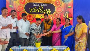 'ಲೇಖಕರಿಗೆ ಲೇಖನಿ ಅಡವಿಡುವ ಪರಿಸ್ಥಿತಿ ಎಂದಿಗೂ ಬರಬಾರದು'