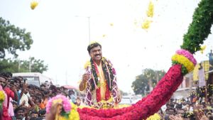 ಸಂಡೂರಿನಲ್ಲಿ ಜನಾರ್ದನ ರೆಡ್ಡಿಗೆ ಭವ್ಯ ಸ್ವಾಗತ, ಉಪ ಚುನಾವಣೆಗೆ ತಯಾರಾದ್ರು ರೆಡ್ಡಿ 