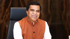 ಮಂಡ್ಯ ಜನ ಗಂಡಸರಾಗ್ರಪ್ಪ, ಕೈಗೆ ಬಳೆ‌ ತೊಟ್ಟುಕೊಳ್ಳಬೇಡಿ ಎಂದ ನಾಲಿಗೆ ಹರಿಬಿಟ್ಟ ಶಿವರಾಮೇಗೌಡ