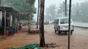 Shivamogga: ಧಾರಾಕಾರ ಮಳೆಯಿಂದ ಮನೆಗಳಿಗೆ ನುಗ್ಗಿದ ನೀರು- ರಾತ್ರಿಯಿಡೀ ನಿದ್ದೆಗೆಟ್ಟ ಜನ!