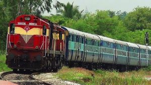 Deepavali Special Train: ದೀಪಾವಳಿ ಪ್ರಯುಕ್ತ ವಿಶೇಷ ರೈಲುಗಳ ಸಂಚಾರ, ಇಲ್ಲಿದೆ ವಿವರ 