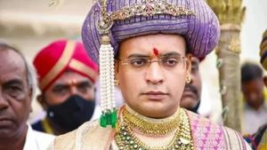 ಜಂಬೂಸವಾರಿ ಪುಷ್ಪಾರ್ಚನೆಯಲ್ಲಿ ಯದುವೀರ್‌ ಗೈರು, ಕಾರಣವೇನು? 