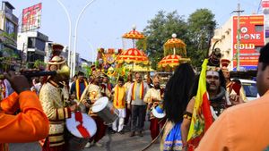  ಕನ್ನಡ ರಾಜ್ಯೋತ್ಸವ 2024: ಐತಿಹಾಸಿಕ ಕೋಟೆ ನಗರಿ ಚಿತ್ರದುರ್ಗದಲ್ಲಿ ಗಮನ ಸೆಳದ ಆಕರ್ಷಕ ಸ್ತಬ್ದಚಿತ್ರ ಮೆರವಣಿಗೆ