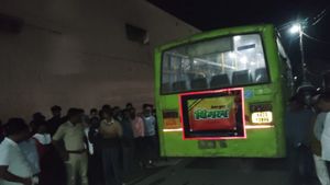 ಬೆಳಗಾವಿ: ಕೆಎಸ್‌ಆರ್‌ಟಿಸಿ ಬಸ್ ಚಕ್ರಕ್ಕೆ ಸಿಲುಕಿ ಪ್ರಯಾಣಿಕ ಸಾವು