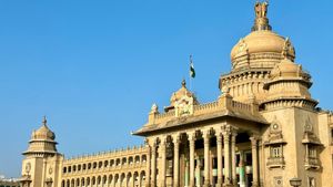 7th Pay Commission: 7ನೇ ವೇತನ ಆಯೋಗ: ʼಪ್ರತಿ ಸರ್ಕಾರಿ ನೌಕರರಿಗೆ 7 ರಿಂದ 22 ಲಕ್ಷದ ವರೆಗೂ ನಷ್ಟʼ 