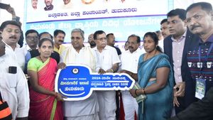  ರಾಜ್ಯದ ಆರ್ಥಿಕತೆ ಬಲಗೊಳ್ಳಲು ಕಾರಣ ಬಿಚ್ಚಿಟ್ಟ ಸಿಎಂ ಸಿದ್ದರಾಮಯ್ಯ