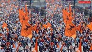 Mandya: ಮಸೀದಿ ಬಳಿ ಹನುಮ ಕಾರ್ಯಕರ್ತರು-ಪೊಲೀಸರ ಮಧ್ಯೆ ಮಾತಿನ ಚಕಮಕಿ, ನೂಕು ನುಗ್ಗಲು