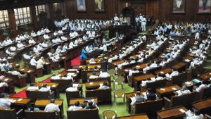 BREAKING : ನೂತನ ಶಾಸಕರಾಗಿ ಸಿ.ಪಿ.ಯೋಗೇಶ್ವರ, ಅನ್ನಪೂರ್ಣ, ಪಠಾಣ್  ಪ್ರಮಾಣವಚನ ಸ್ವೀಕಾರ 