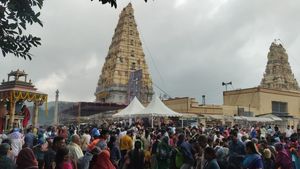  Heavy Rain: ರಣಭೀಕರ ಮಳೆ ನಡುವೆಯೂ ಮಲೆ ಮಾದಪ್ಪನಿಗೆ ಉರುಳುಸೇವೆ
