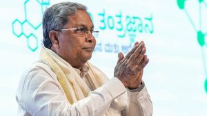 Siddaramaiah: 'ಸಿದ್ದರಾಮಯ್ಯರ 50 ಅಡಿ ಎತ್ತರದ ಕಂಚಿನ ಪ್ರತಿಮೆ ನಿರ್ಮಾಣಕ್ಕೆ ಪ್ಲಾನ್'