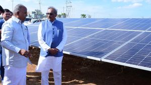 ಹೊಸದುರ್ಗ ಸೋಲಾರ್‌ ಪಾರ್ಕ್‌ಗೆ ಇಂಧನ ಸಚಿವರ ಭೇಟಿ, ಪಾರ್ಕ್ ವಿಶೇಷತೆಗಳು 