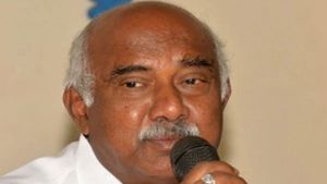 ಮೈಸೂರಿನ ಪ್ರಿನ್ಸೆಸ್ ರಸ್ತೆಗೆ ಸಿದ್ದರಾಮಯ್ಯ ಅವರ ಹೆಸರಿಡುವುದು ಬೇಡ: ಎಚ್.ವಿಶ್ವನಾಥ್
