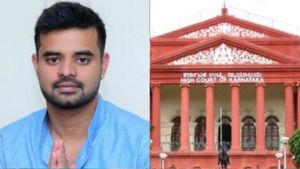 Prajwal Revanna: ಅಶ್ಲೀಲಕ್ಕೂ ಒಂದು ಮಿತಿ ಇರಬೇಕು: ಪ್ರಜ್ವಲ್​ ರೇವಣ್ಣಗೆ ಹೈಕೋರ್ಟ್‌ ಚಾಟಿ