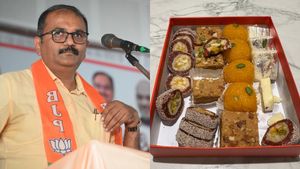  ರಾಜಕಾರಣಿ ಹೆಸರಲ್ಲಿ ಕೊರಿಯರ್‌ನಲ್ಲಿ ಬಂತು ವಿಷಪೂರಿತ ಸ್ವೀಟ್‌ ಬಾಕ್ಸ್‌, ಆಮೇಲೆ ನಡೆದಿದ್ದೇನು?