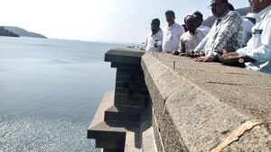 Vani Vilasa Sagara Dam: ವಾಣಿ ವಿಲಾಸ ಸಾಗರ ಡ್ಯಾಂ ಭರ್ತಿ, ಜನರಿಗೆ ಎಚ್ಚರಿಕೆ ರವಾನೆ 