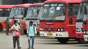 KSRTC: ಮತ್ತೆ ಮರಾಠಿಗರ ಪುಂಡಾಟ: ಕೆಎಸ್‌ಆರ್‌ಟಿಸಿ ಬಸ್ ಚಾಲಕನ ಮುಖಕ್ಕೆ ಮಸಿ
