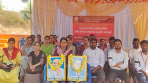 ಕಾರವಾರ: ಗ್ರಾಮ ಆಡಳಿತಾಧಿಕಾರಿಗಳ ದಿಢೀರ್‌ ಅನಿರ್ದಿಷ್ಟಾವಧಿ ಮುಷ್ಕರ ಯಾಕೆ?