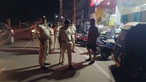 ದೆಹಲಿ ಚುನಾವಣೆ ಬಗ್ಗೆ ಪೋಸ್ಟ್: ಮೈಸೂರು ಉದಯಗಿರಿ ಪೊಲೀಸ್ ಠಾಣೆ ಮೇಲೆ ಕಲ್ಲು ತೂರಾಟ